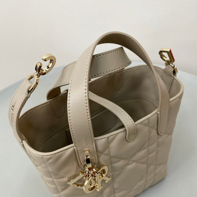 MINI TOUJOURS BUCKET BAG 18 IN BEIGE CANNAGE CALFSKIN
