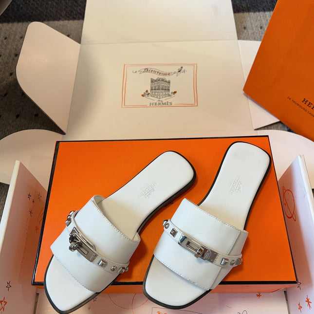 GIULIA FLAT SANDAL IN WHITE CALFSKIN