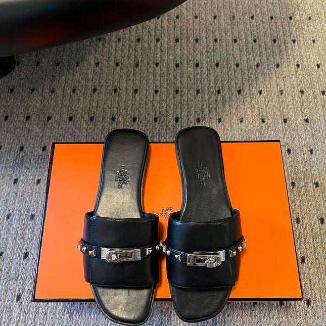 GIULIA FLAT SANDAL IN BLACK CALFSKIN