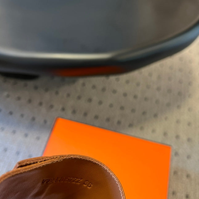 GIULIA FLAT SANDAL IN BRONZE BROWN CALFSKIN