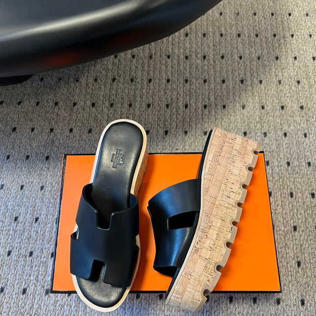 EZE SANDAL PLATFORM 85 MM IN BLACK CALFSKIN