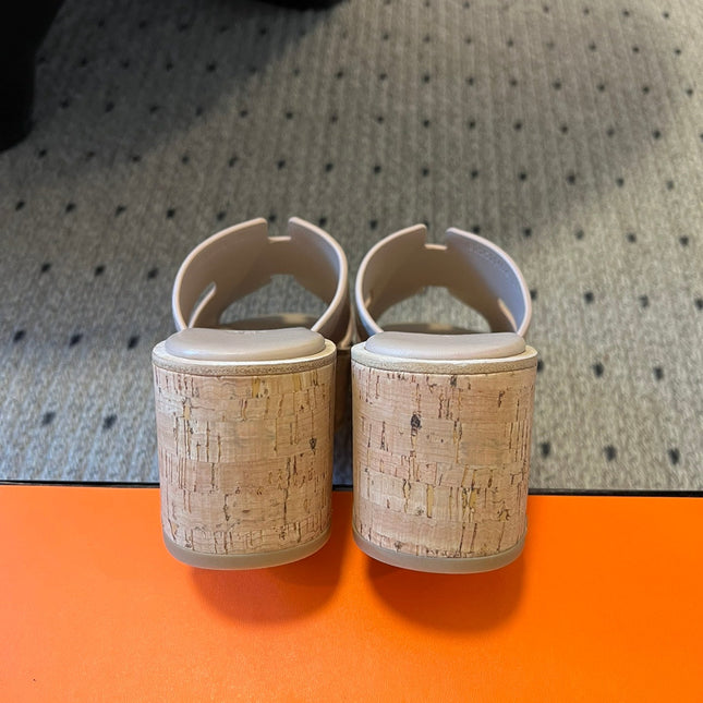 EZE SANDAL PLATFORM 85 MM IN PALE GRAY SUEDE