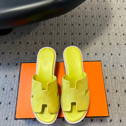 EZE SANDAL 85 MM IN NEON YELLOW CALFSKIN