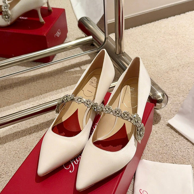 EFFLORESCENCE MARY JANE PUMPS IN WHITE SILK
