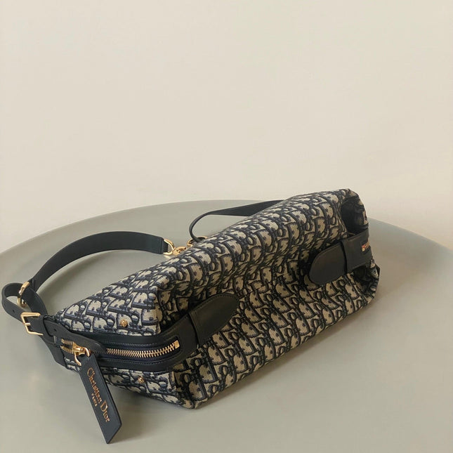 LARGE D-JOURNEY SHOULDER BAG 33 IN BLACK MONOGRAM OBLIQUE JACQUARD