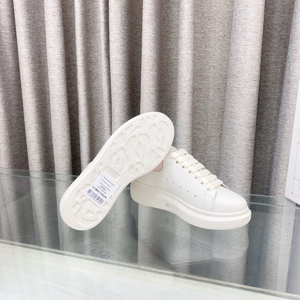 OVERSIZED SNEAKERS IN WHITE CALFSKIN WITH LIGHT PINK HEEL TAB