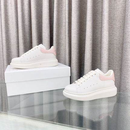 OVERSIZED SNEAKERS IN WHITE CALFSKIN WITH LIGHT PINK HEEL TAB