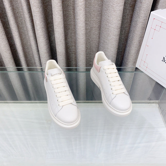 OVERSIZED SNEAKERS IN WHITE CALFSKIN WITH LIGHT PINK HEEL TAB