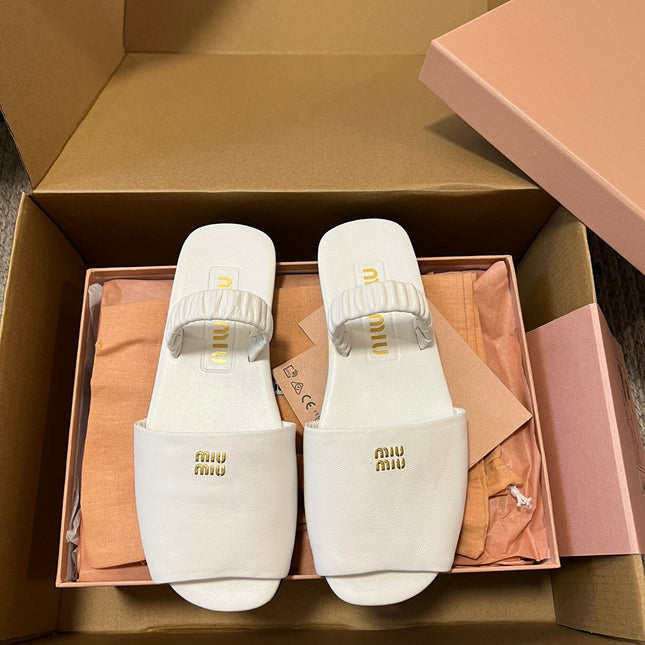 RUCHES SANDALS IN WHITE LAMBSKIN