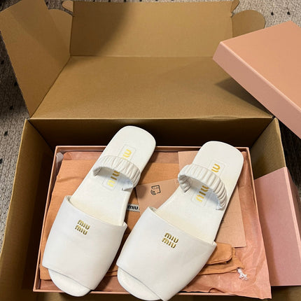 RUCHES SANDALS IN WHITE LAMBSKIN