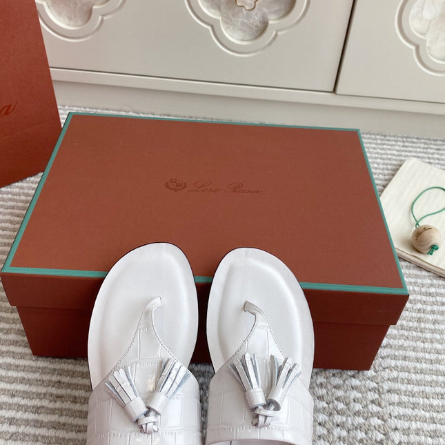 FLIP FLOPS IN WHITE LAMBSKIN SNAKE EMBOSSING