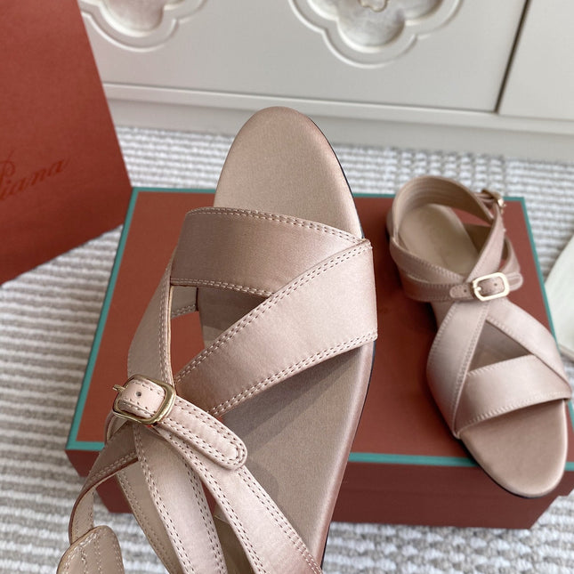 SANDALS IN LIGHT PINK SATIN