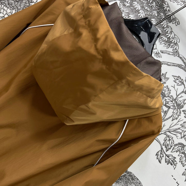 MIU 25S HOODED JACKET BROWN IN NYLON 263023