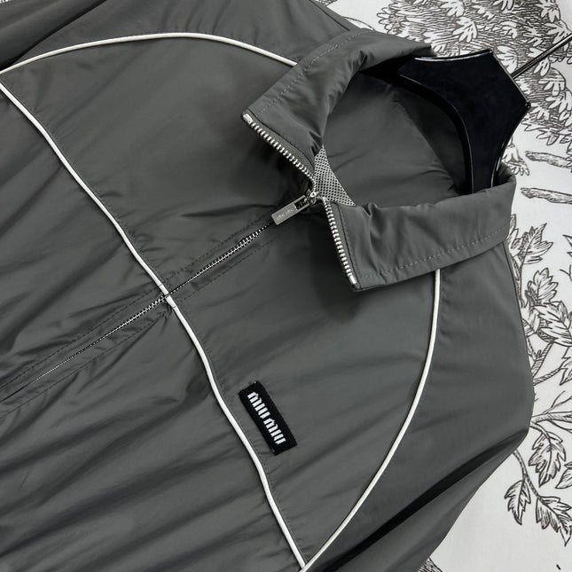 MIU 25S HOODED JACKET GREY IN NYLON 263119