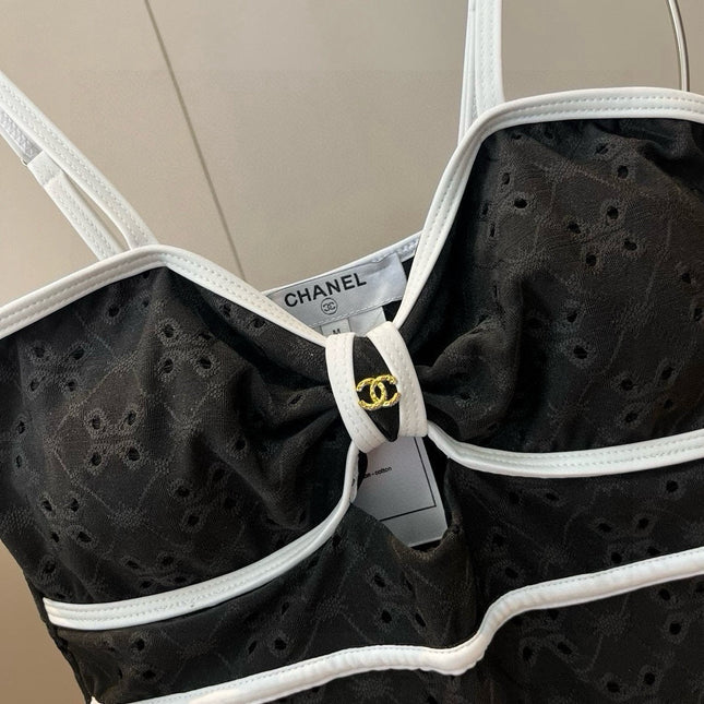 CC BIKINI SWIMSUIT SET IN BLACK AND WHITE TRIM 594785