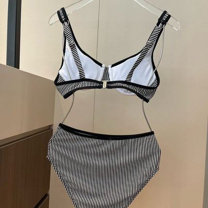CC BIKINI SWIMSUIT SET IN BLACK AND WHITE STRIPES 599111