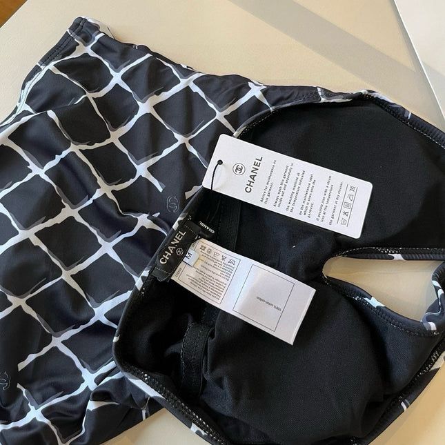 CC BIKINI SWIMSUIT SET IN WHITE CHECKERED PRINT ON BLACK BACKGROUND 624545