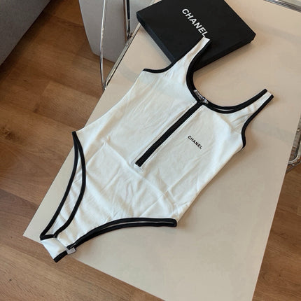CC BIKINI SWIMSUIT SET IN WHITE AND BLACK TRIM 625974
