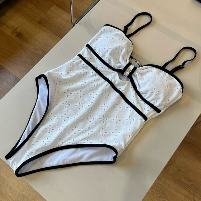 CC BIKINI SWIMSUIT SET IN WHITE 111538
