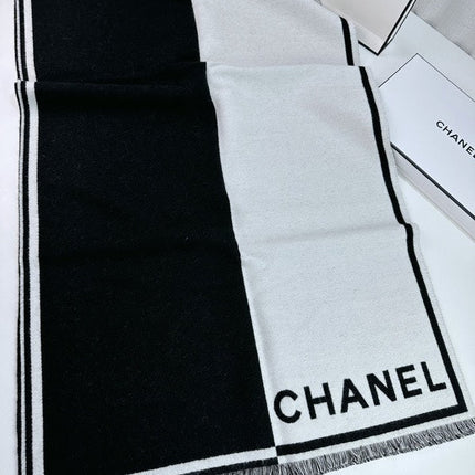 CHANEL 25S SCARF 195 IN CASHMERE WOOL 709604