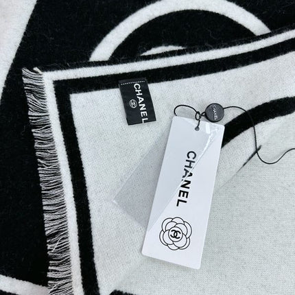 CHANEL 25S SCARF 195 IN CASHMERE WOOL 709604