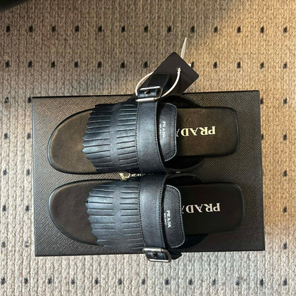 PRADA 25S SHUFFLE LEATHER THONG SANDALS IN BLACK CALFSKIN