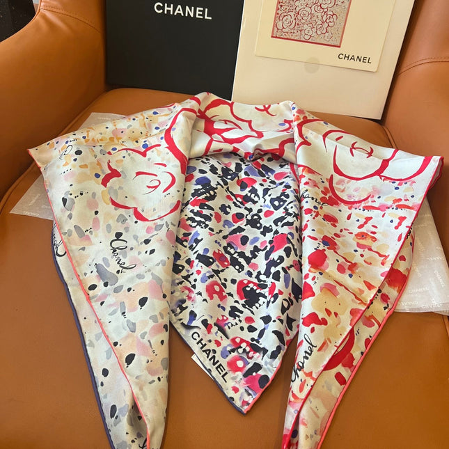 CHANEL 25S SCARF 90 IN SILK TWILL 700818