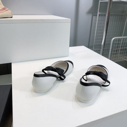 CHANEL FLAT MARY JANE SHOES 25S IN WHITE MIX BLACK LAMBSKIN EMBOSSED LOGO WITH BOW