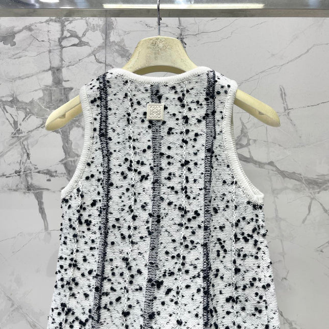 LOEWE SLEEVELESS KNIT TOP STYLE 17