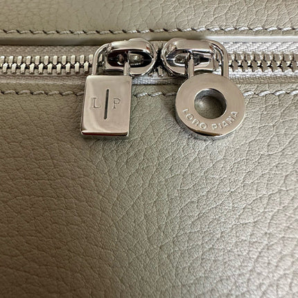 LP Extra Pocket L19 Grained Calfskin Light Blue Belle