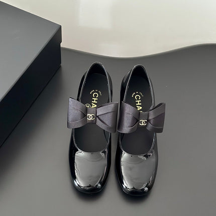 CC MARY JANE PUMPS PATENT CALFSKIN GROSGRAIN BLACK
