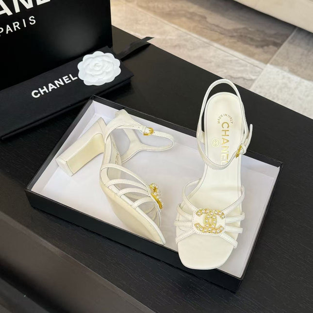 HIGHT SANDALS 2025 IN WHITE PATENT LAMBSKIN