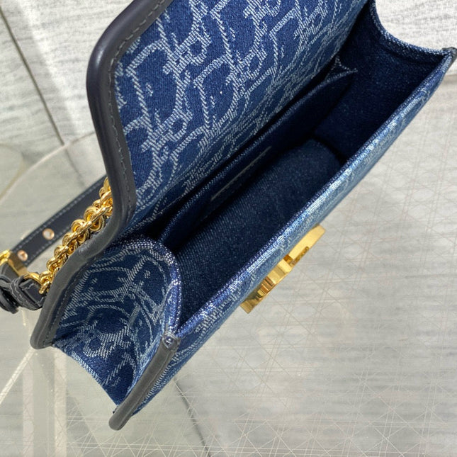 MONTAIGNE 21 BLUE JEAN EMBROIDERY