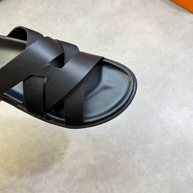 KAZIMIR SANDAL IN BLACK CALFSKIN AND CANVAS