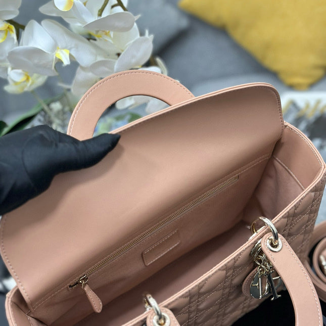 LARGE 32 LADY BAG IN PEACE LAMBSKIN WITH GOLD HARDWARE