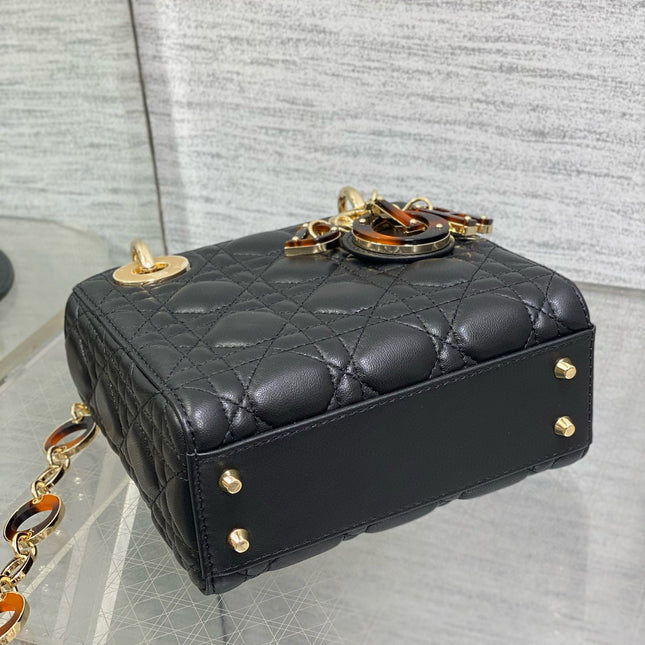 SMALL 20 LADY BAG IN BLACK MACROCANNAGE LAMBSKIN WITH GOLD HARDWARE