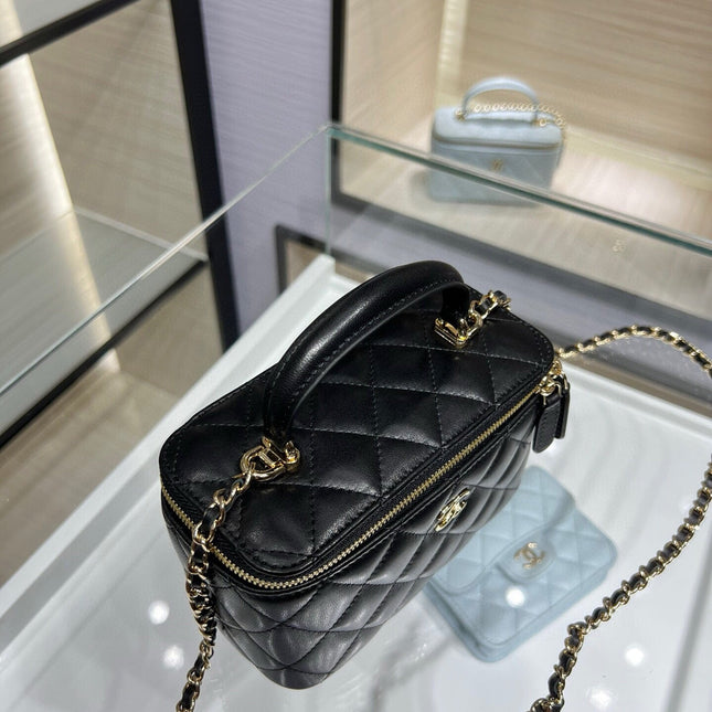 VANITY 17 TOP HANDLE IN BLACK QUILTED LAMBSKIN GOLD HARDWARE