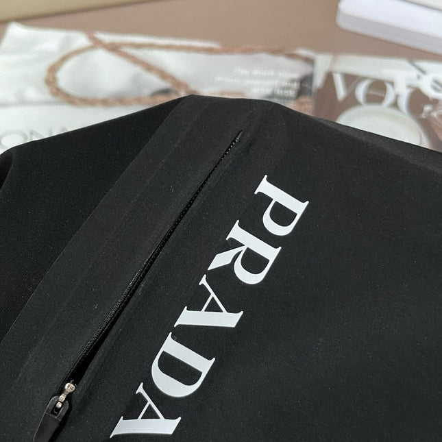 PRADA T-SHIRT BLACK COTTON 896357