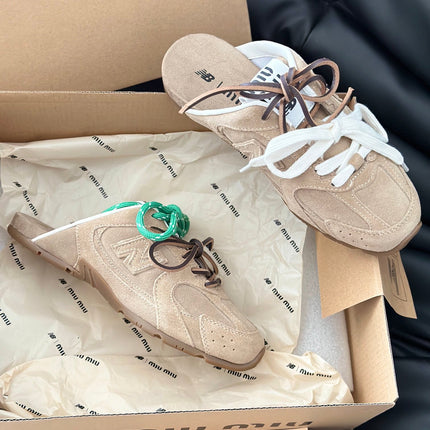 MIUxNEW 530 MULES SNEAKER IN BROWN ECRU SUEDE