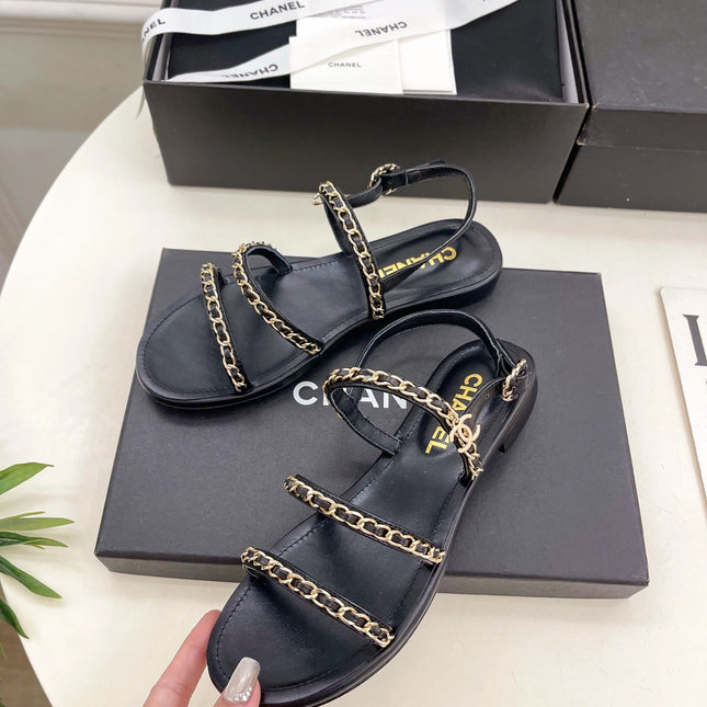 CC MESH FLAT SANDALS IN BLACK LAMBSKIN
