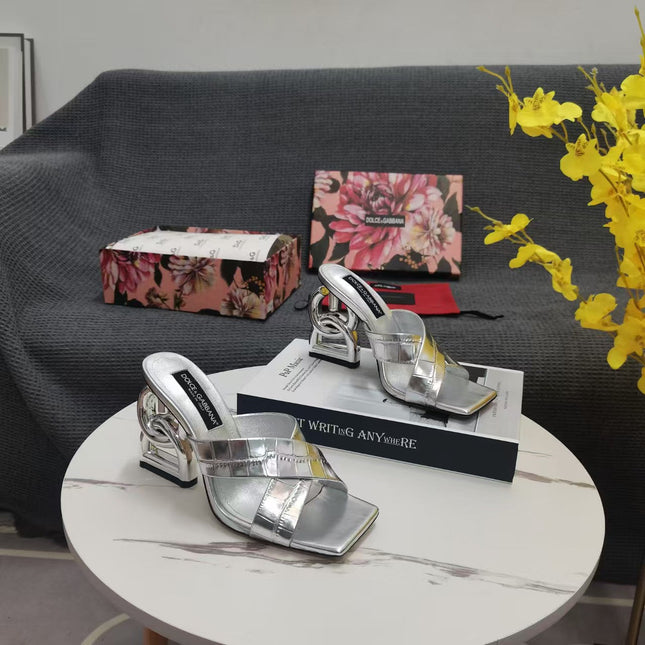 DG MULE HEELS IN SILVER GREY CALFSKIN WITH SCULPTURAL SILVER HEEL