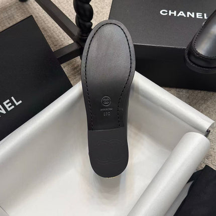 CC MOCCASINS 2025 IN BLACK CALFSKIN