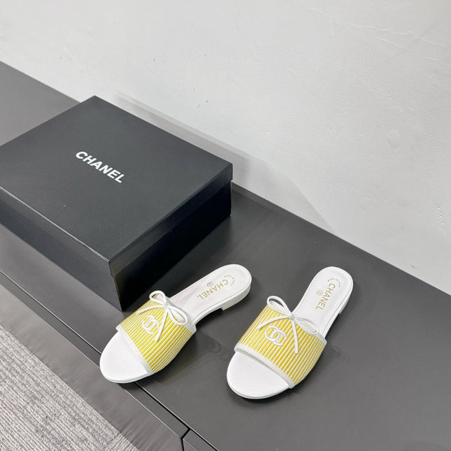 CC STRIPED SLIDE SANDALS IN YELLOW AND WHITE CANVAS
