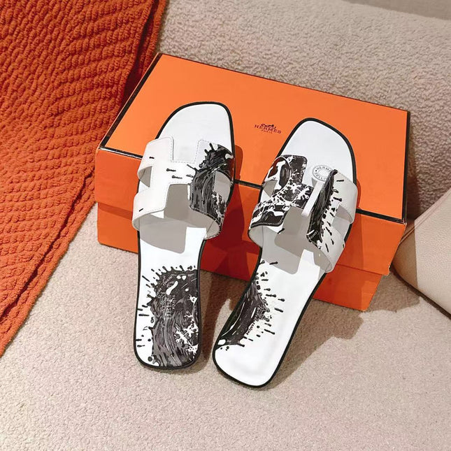 0RAN SANDAL IN BLACK MIX WHITE CALFSKIN