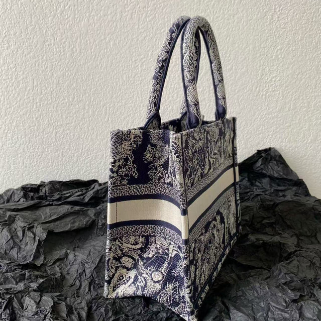 MISS SMALL TOTE 26 IN NAVY BLUE AND WHITE CANVAS