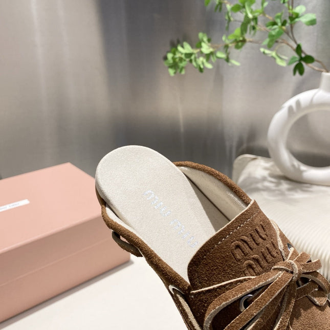 MIU FADED MULE IN BROWN ECRU SUEDE