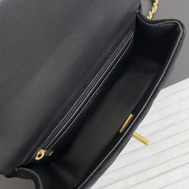 CC BOW FLAP BAG 20 IN BLACK VELVET TP3
