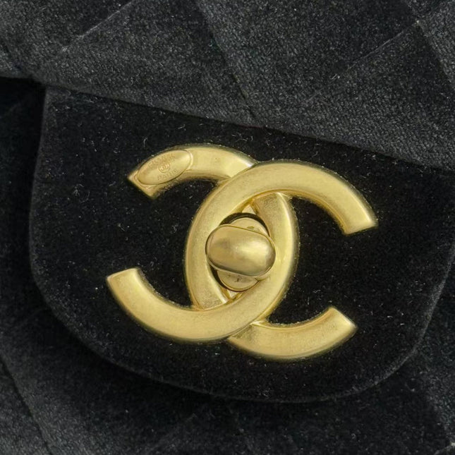 CC BOW FLAP BAG 20 IN BLACK VELVET TP3