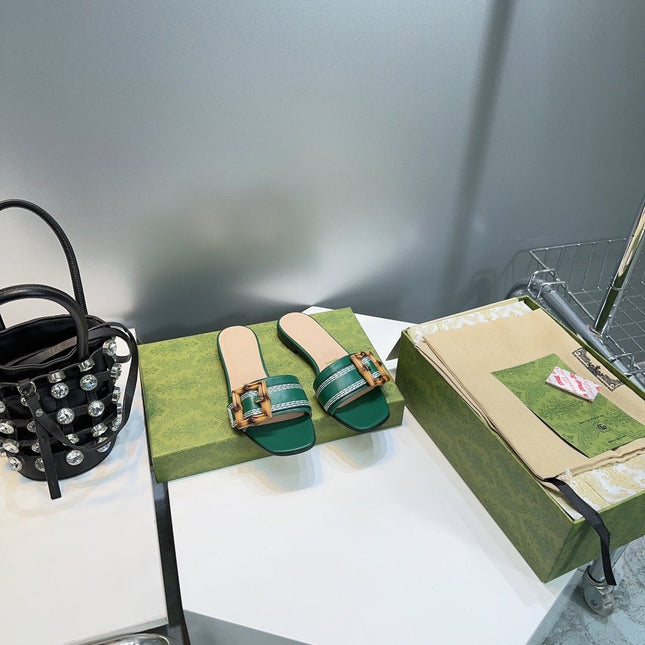 GG BAMBOO BUCKLE FLAT SANDALS GREEN