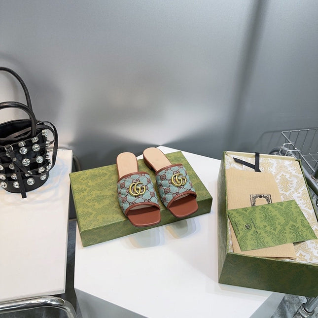 GG MATELASSÉ CANVAS SLIDES LIGHT GREEN